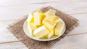 Le beurre: Utilisation de la matière grasse du lait. à base de crème elle même à base de lait (source: radio-canada.ca)