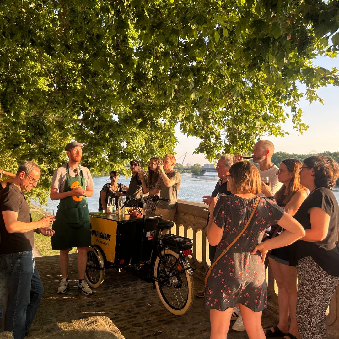 Dégustation face à la Garonne